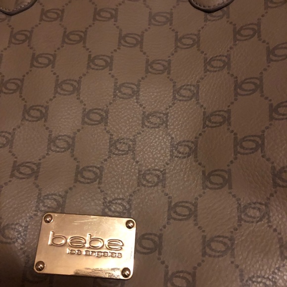 Handbag - Picture 2 of 2